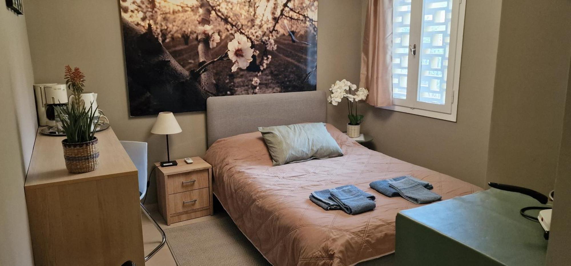 A Cozy Affordable Place at Voula Atena Exterior foto